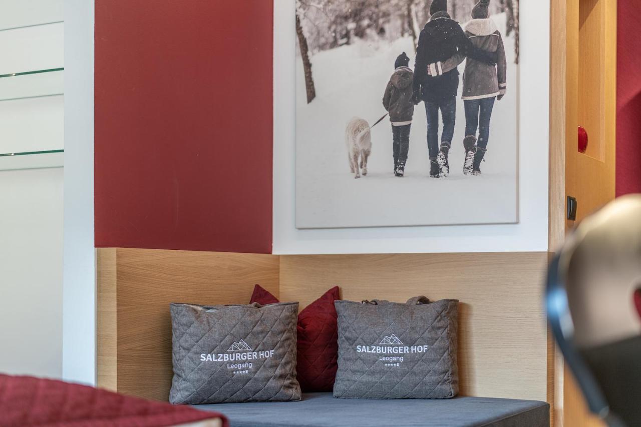 Hotel Salzburger Hof ลีโอกัง ภายนอก รูปภาพ